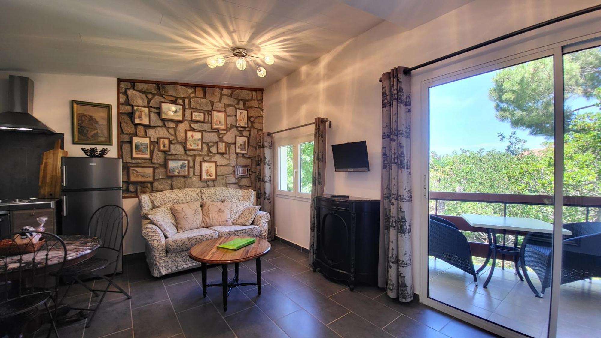 Residence Di A Serra Καλβί Εξωτερικό φωτογραφία
